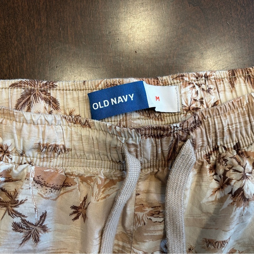 Old Navy Tan Palm Print Pajama Pants - Picture 2 of 3